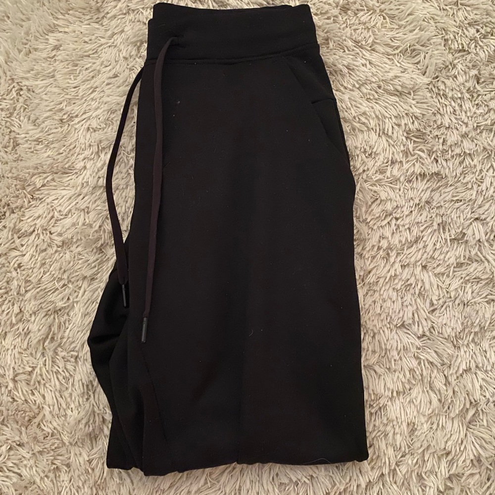 Black Lululemon Sweatpants